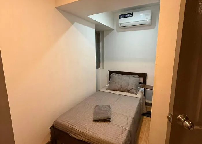 2br Loft With Citylight View In Prime Bgc Location 3* Manila